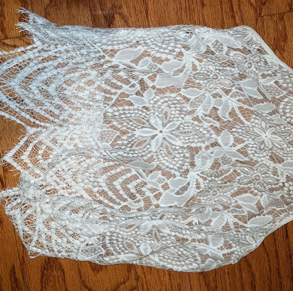 Express lace crop top